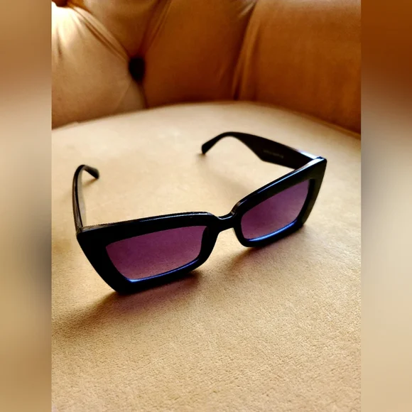 Fashion Cat Eye Sunglasses- Black - Picture 4 of 5